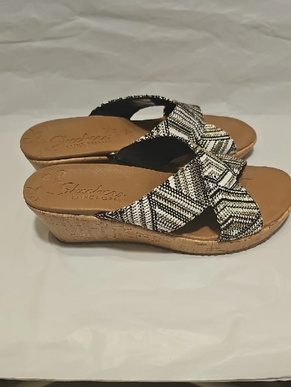 Skechers Black & White Woven Crisscross Slide Sandals - Picture 3 of 6